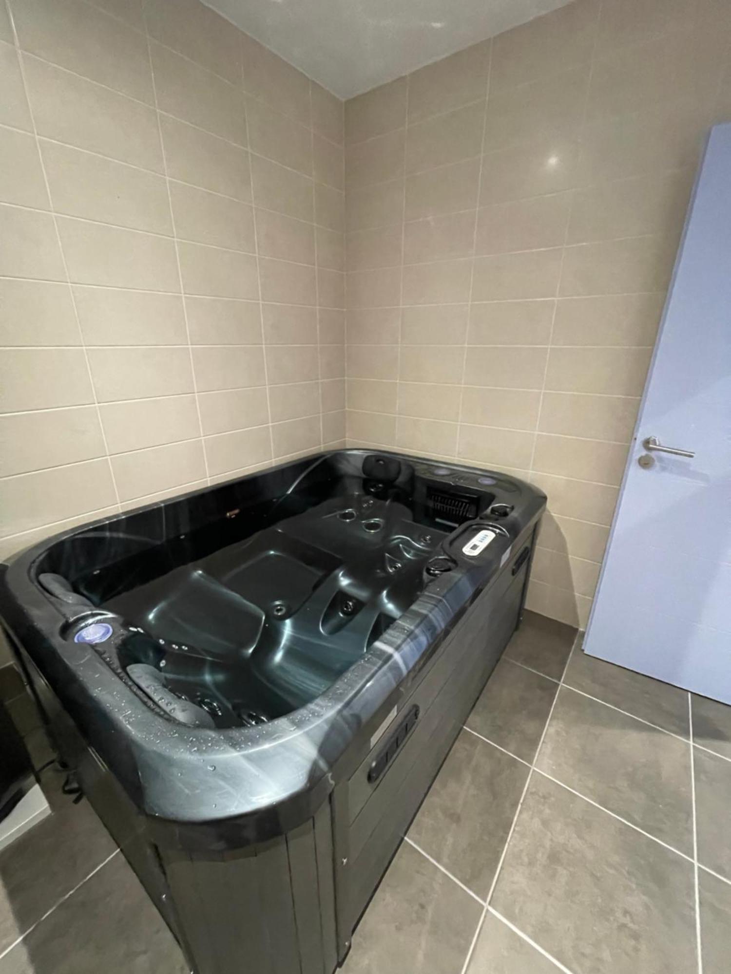 Le Salvador - Appart'Hotel De 18M2 A 44M2 La Talaudiere Bagian luar foto