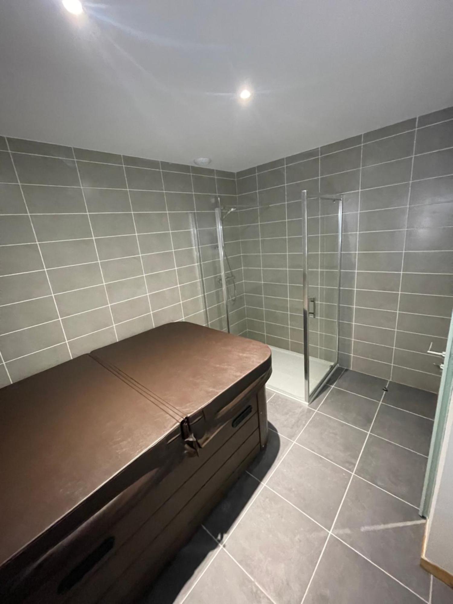 Le Salvador - Appart'Hotel De 18M2 A 44M2 La Talaudiere Bagian luar foto