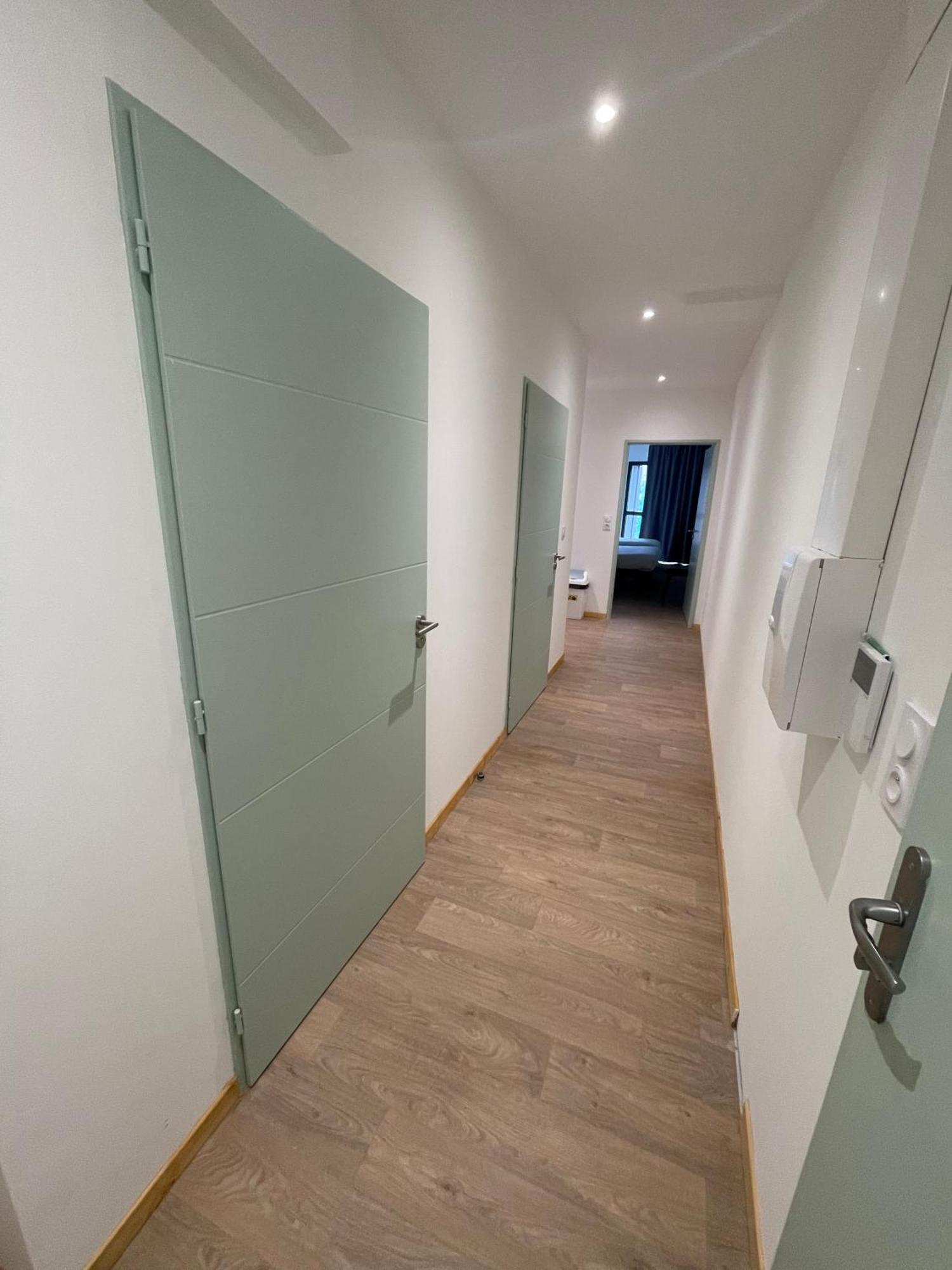 Le Salvador - Appart'Hotel De 18M2 A 44M2 La Talaudiere Bagian luar foto