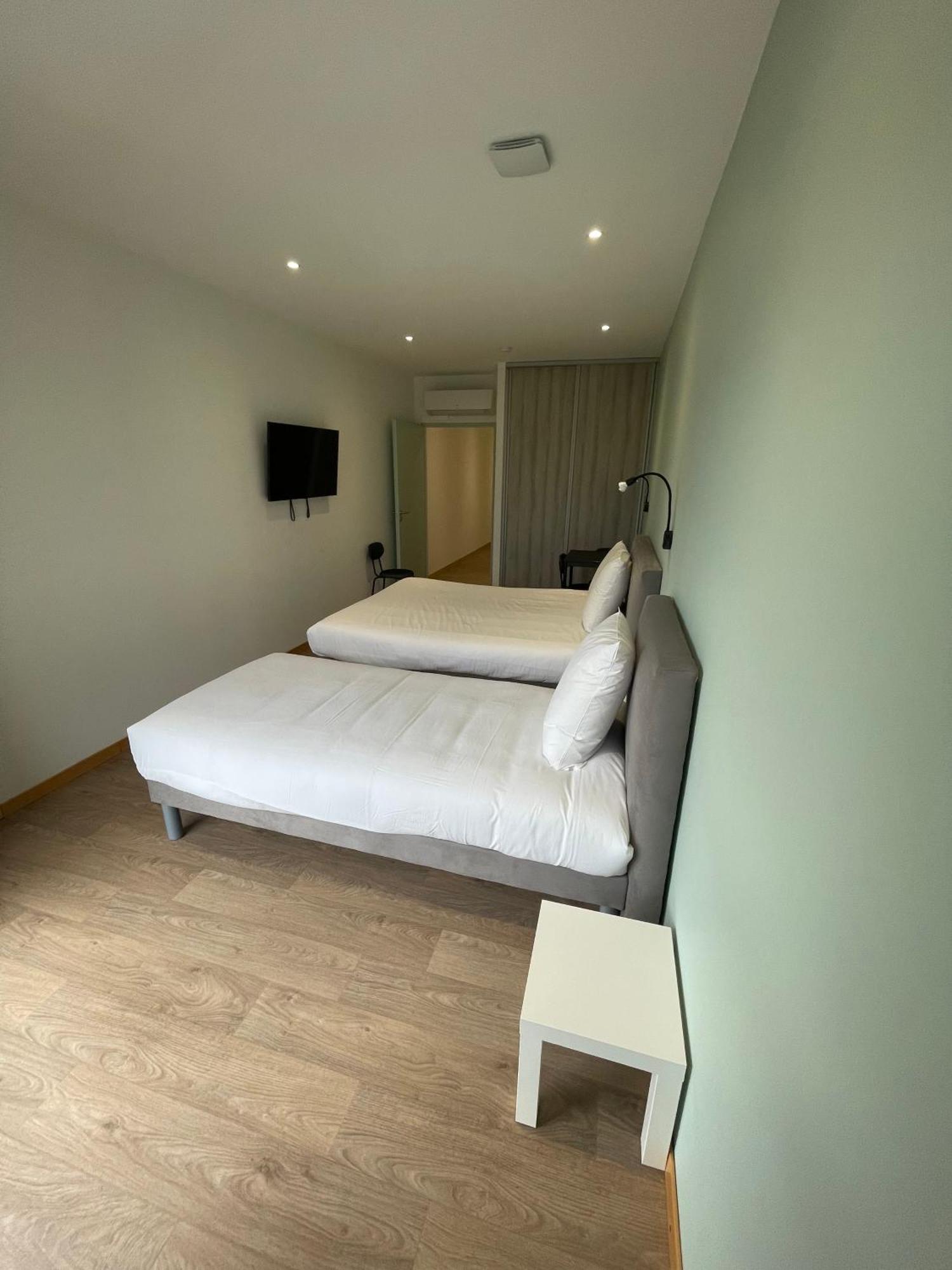 Le Salvador - Appart'Hotel De 18M2 A 44M2 La Talaudiere Bagian luar foto